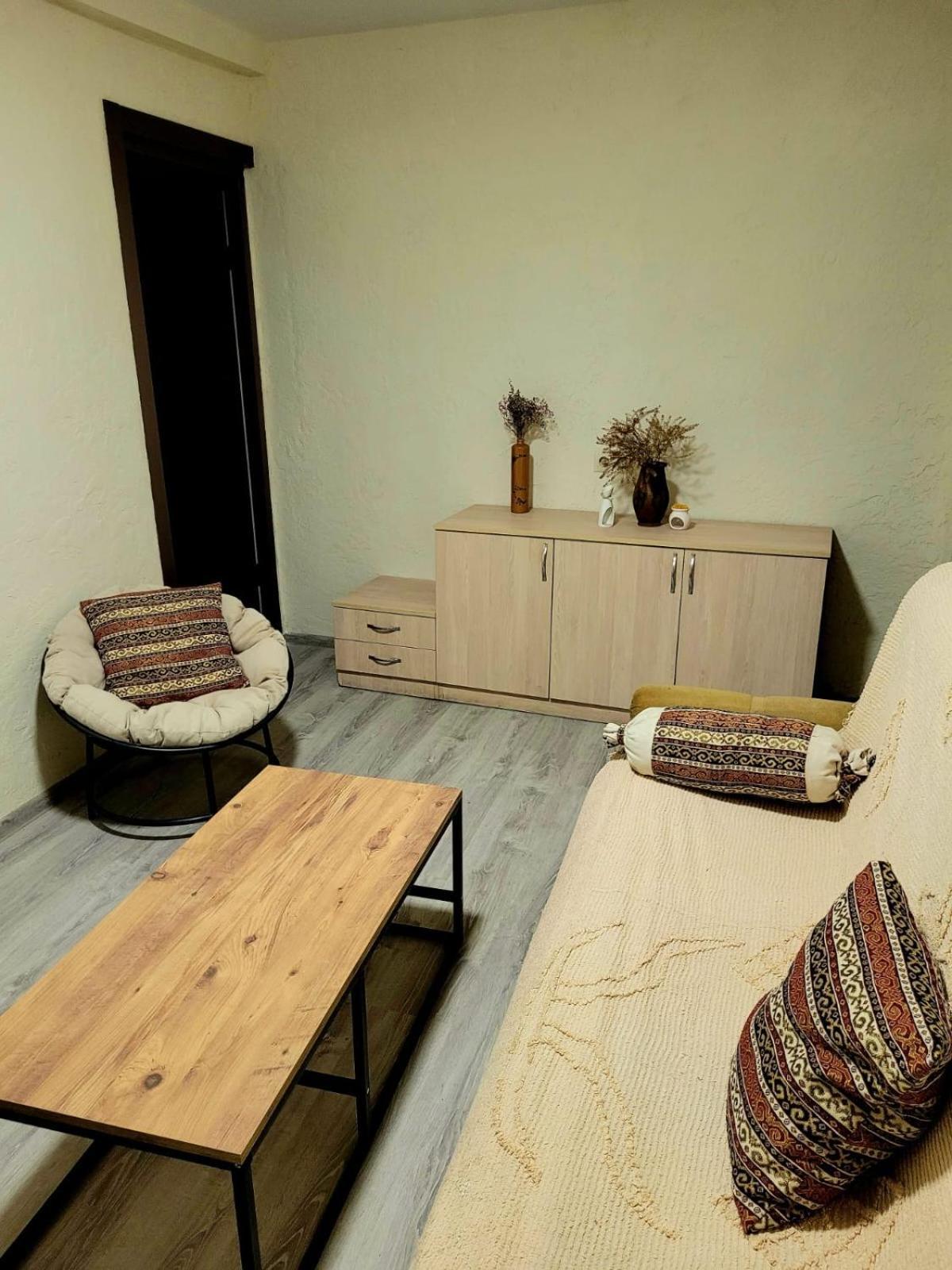 District 24 Apartament
